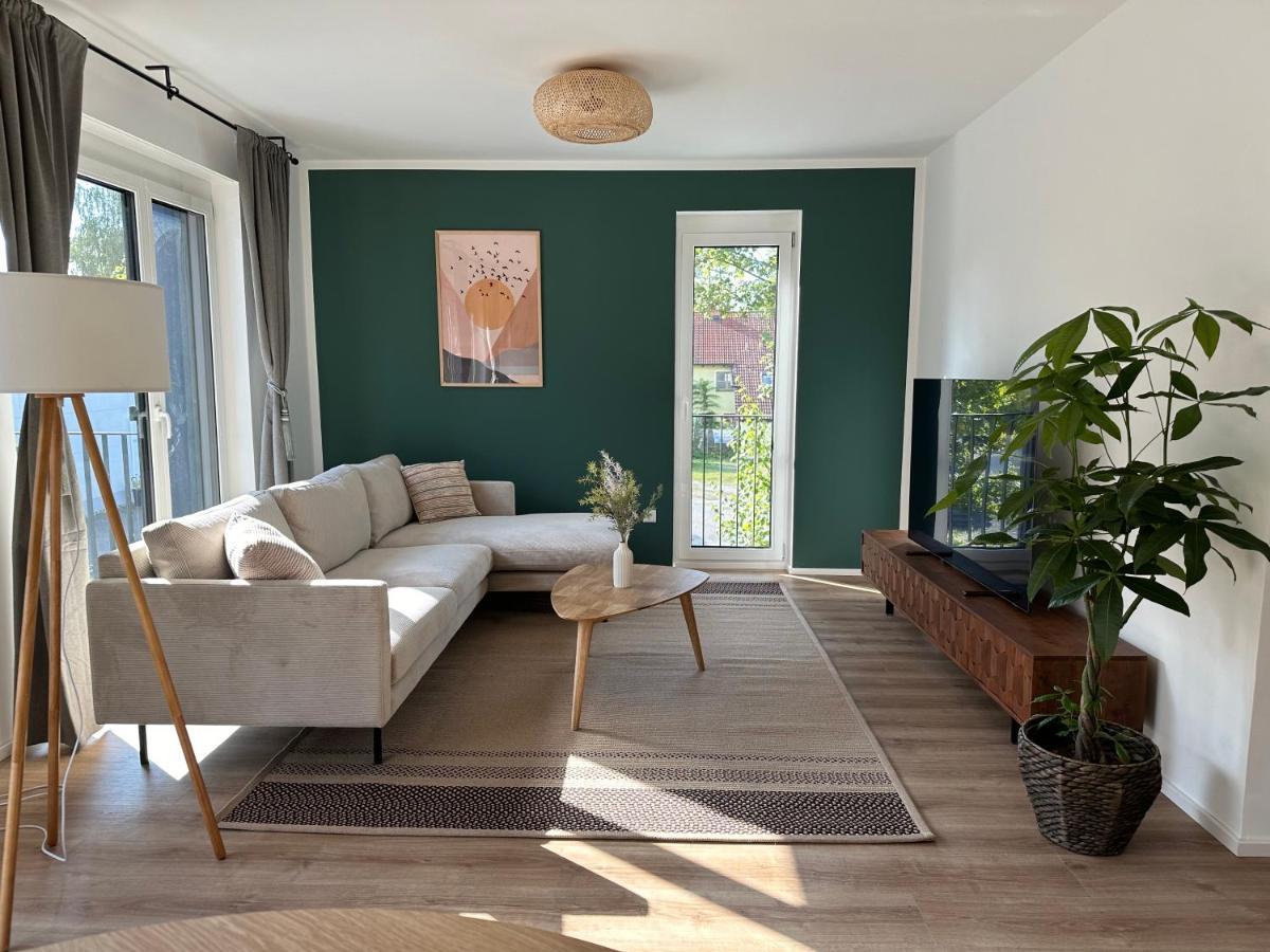 Ferienwohnung-Parkplatz-Balkon-Kueche-Aufzug-Smarttv-Waschtrockner Erlangen Exterior foto