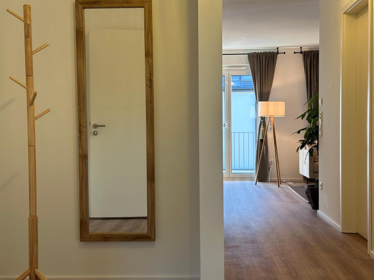 Ferienwohnung-Parkplatz-Balkon-Kueche-Aufzug-Smarttv-Waschtrockner Erlangen Exterior foto