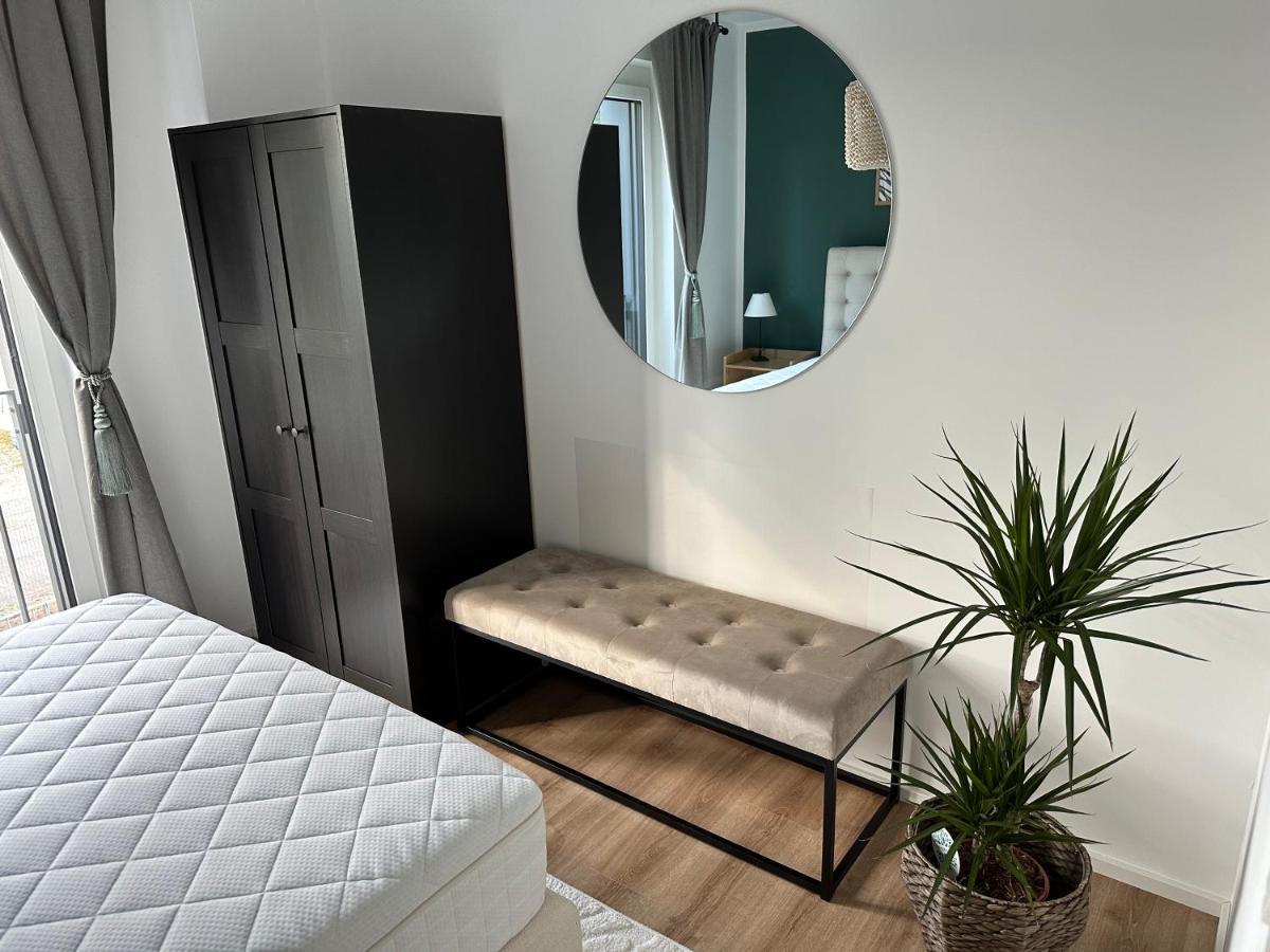 Ferienwohnung-Parkplatz-Balkon-Kueche-Aufzug-Smarttv-Waschtrockner Erlangen Exterior foto